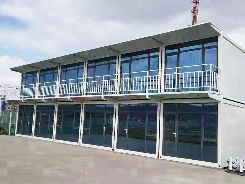 Projeto de construção de escritórios em contêiner modular de dois andares