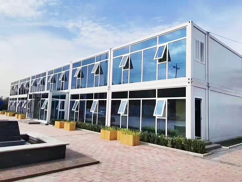 Projeto de construção de escritórios em contêiner modular de dois andares