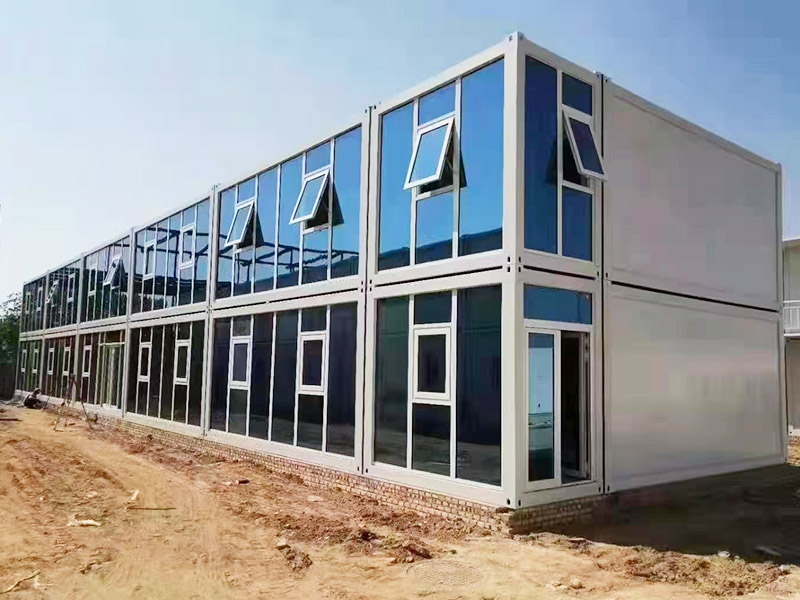 Projeto de construção de escritórios em contêiner modular de dois andares