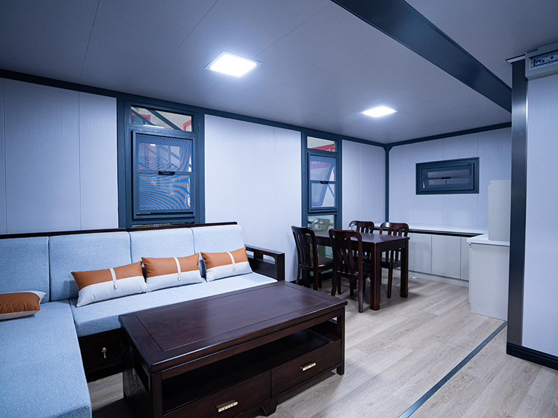 Casa modular expansível de dois lados com teto plano de dois níveis(Imagem4) Casa modular expansível de dois lados com teto plano de dois níveis(Imagem4)